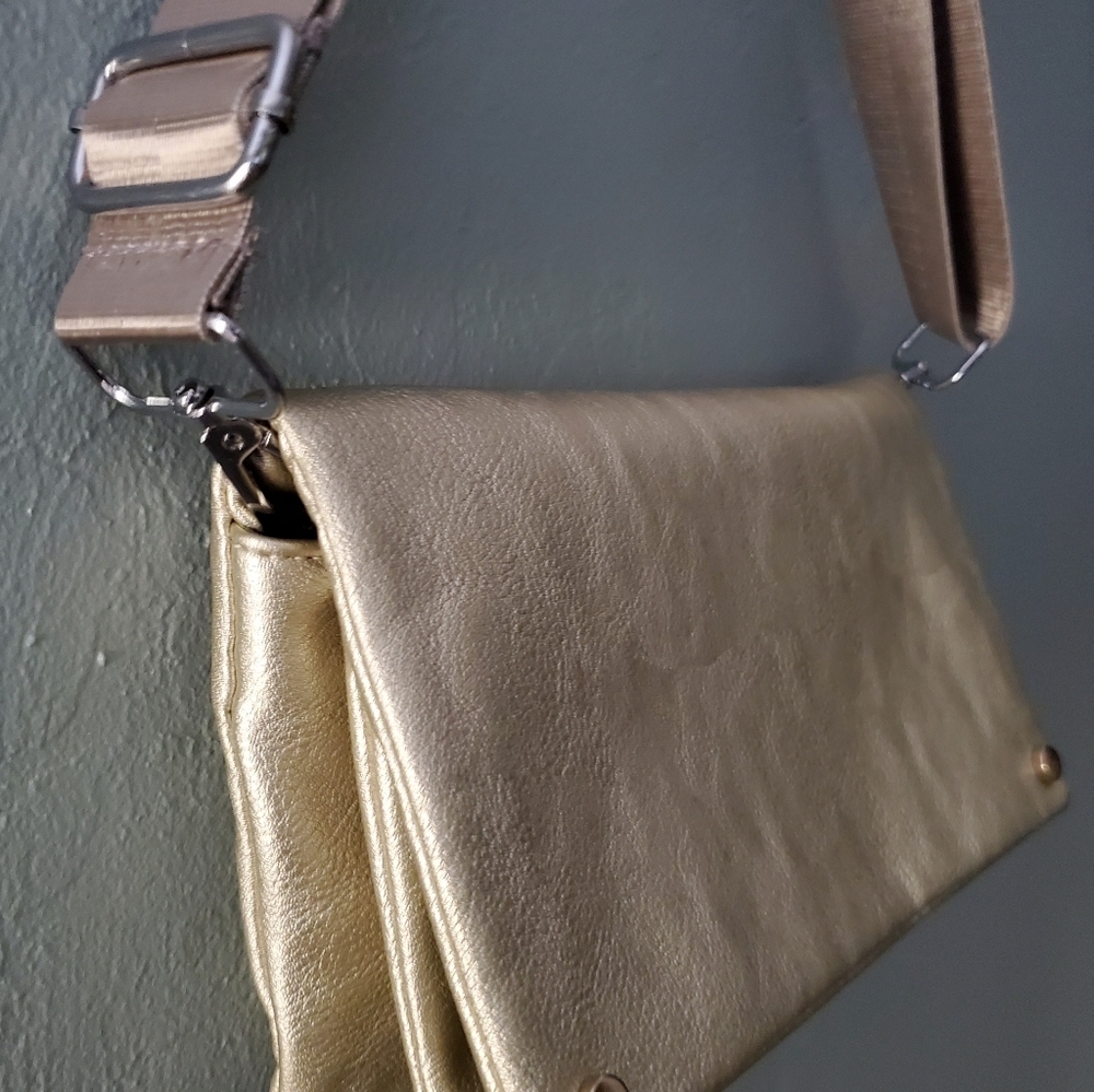 Gold Toned Clutch/Crossbody Bag - Picture 7 of 8